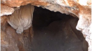 L'entrée d'un puits minier à Kasulo, Kolwezi. Août 2015 |Photo M3 Didier